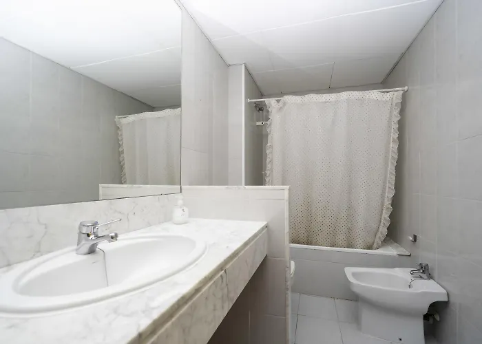 Brunasmar - Piscina, Parking Y Centro Tossa